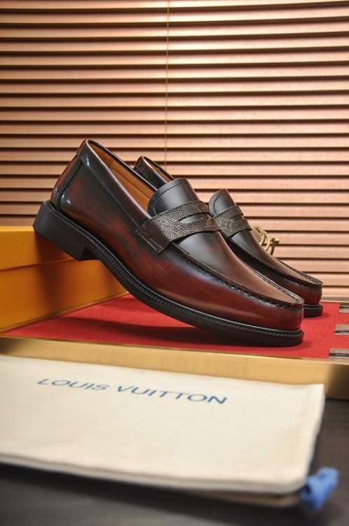 Picture of Louis Vuitton Shoes _SKULVsz38-45mnf043414238